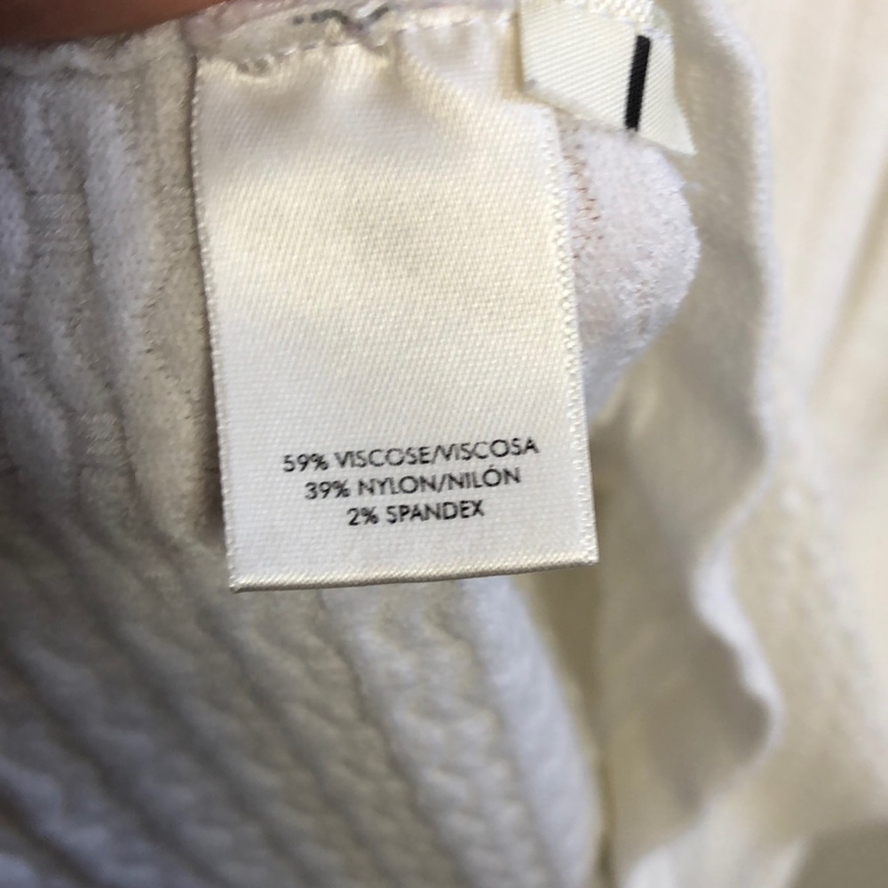 🎉Ann Taylor stitched cold shoulder sweater top - Picture 5 of 5